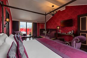 Carnival Palace Hotel