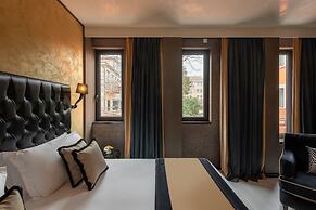 Carnival Palace Hotel