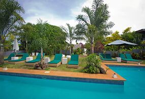 Coconut Palms Resort