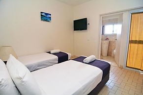 Coconut Palms Resort