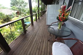Coconut Palms Resort