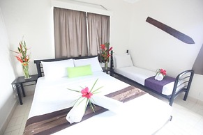 Coconut Palms Resort