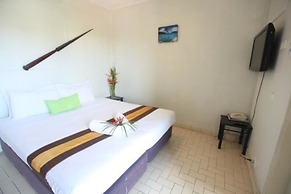 Coconut Palms Resort