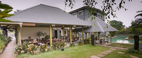 Coconut Palms Resort