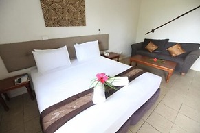 Coconut Palms Resort