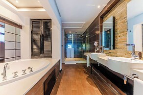 Crystals Beach Resort Belle Mare, a member of Radisson Individuals