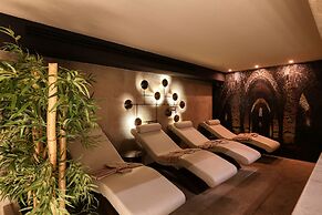 Almira Hotel Thermal Spa & Convention Center