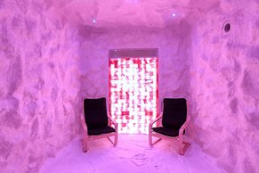 Almira Hotel Thermal Spa & Convention Center