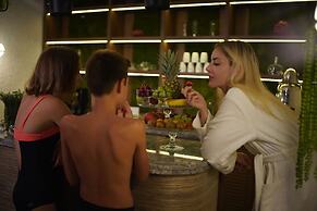 Almira Hotel Thermal Spa & Convention Center