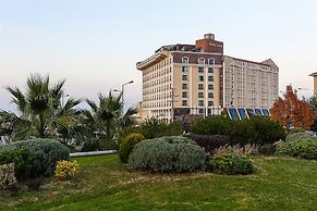 Almira Hotel Thermal Spa & Convention Center