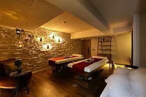 Almira Hotel Thermal Spa & Convention Center