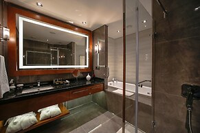 Almira Hotel Thermal Spa & Convention Center