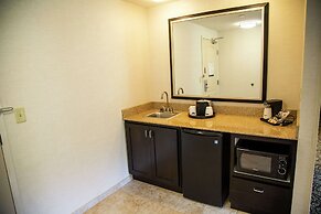 Hampton Inn & Suites Sharon