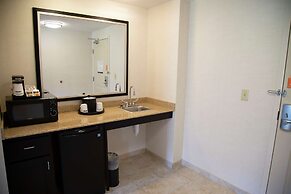 Hampton Inn & Suites Sharon