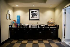 Hampton Inn & Suites Sharon