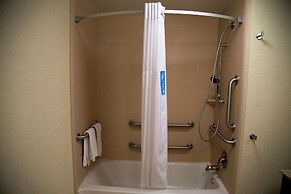 Hampton Inn & Suites Sharon