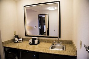 Hampton Inn & Suites Sharon