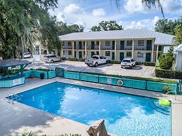 Steinhatchee River Inn