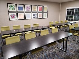 Holiday Inn Express & Suites Lincoln City by IHG