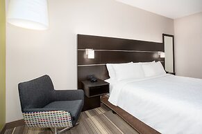 Holiday Inn Express & Suites Lincoln City by IHG