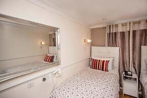 Classic Hyde Park Hotel