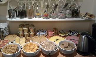 Classic Hyde Park Hotel