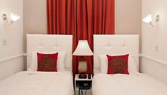 Classic Hyde Park Hotel