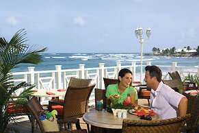 Magdalena Grand Beach & Golf Resort