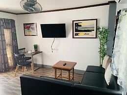 BADLADZ Beach and Dive Resort