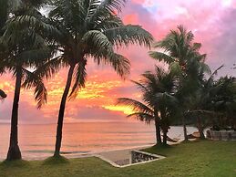 BADLADZ Beach and Dive Resort