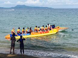 BADLADZ Beach and Dive Resort