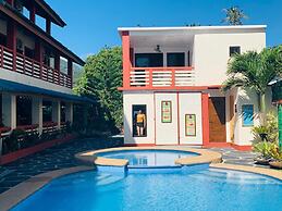 BADLADZ Beach and Dive Resort