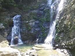 BADLADZ Beach and Dive Resort