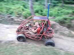 BADLADZ Beach and Dive Resort