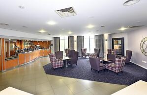 Stirling Court Hotel