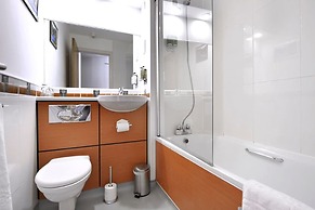 Stirling Court Hotel