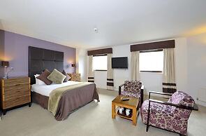 Stirling Court Hotel