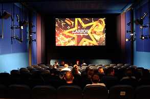 Stirling Court Hotel