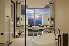 Keraton at The Plaza, The Unbound Collection by Hyatt