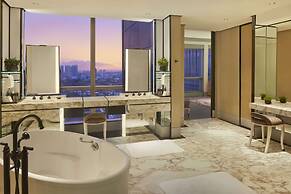 Keraton at The Plaza, The Unbound Collection by Hyatt