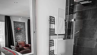 The Dom Hotel