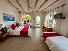 Angermeyer Waterfront Inn