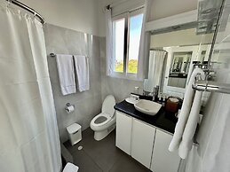 Angermeyer Waterfront Inn