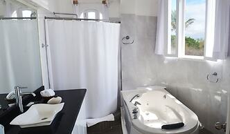 Angermeyer Waterfront Inn