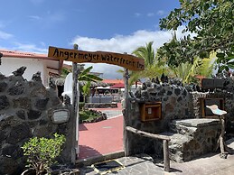 Angermeyer Waterfront Inn