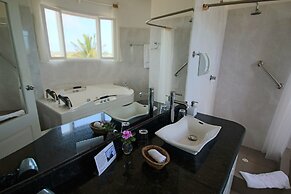 Angermeyer Waterfront Inn