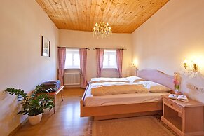 Hotel Tyrol
