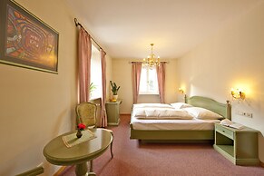 Hotel Tyrol