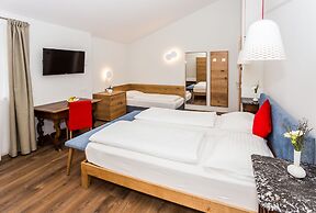 Hotel Tyrol