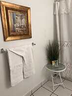 Camelot Restaurant & Inn